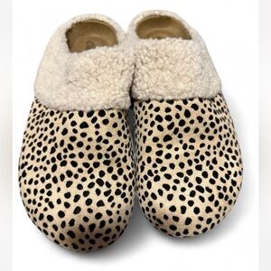 Outwoods cheetah print, faux-fur lined slide slippers. 